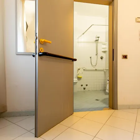 Marzia Con Piscina 3* Риччоне