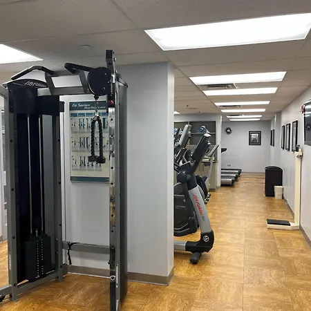 Hotell Marzia Con Piscina