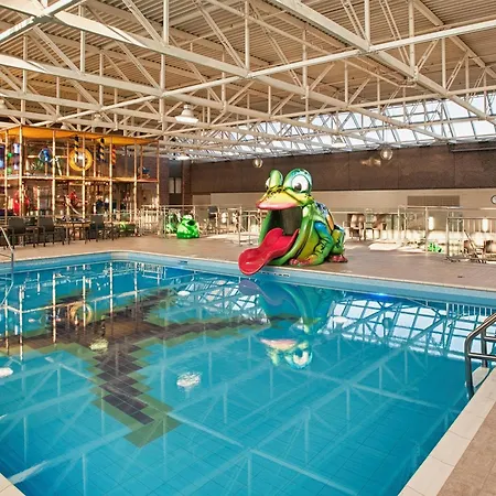Отель Marzia Con Piscina Риччоне