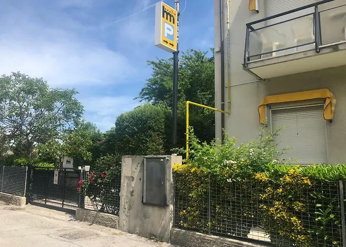 Szálloda Marzia Con Piscina Riccione
