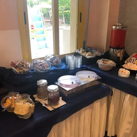 Marzia Con Piscina 3* Riccione