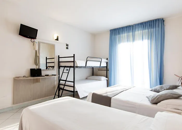 Hotel Marzia Con Piscina Riccione