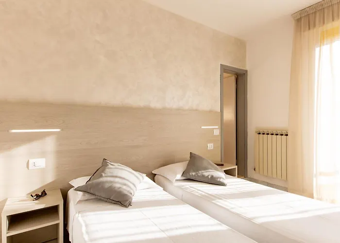 Marzia Con Piscina 3*