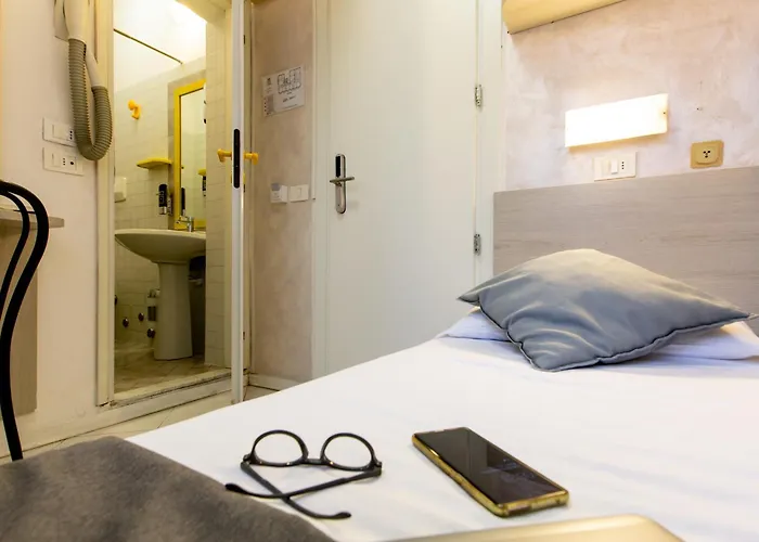 Marzia Con Piscina 호텔 3*