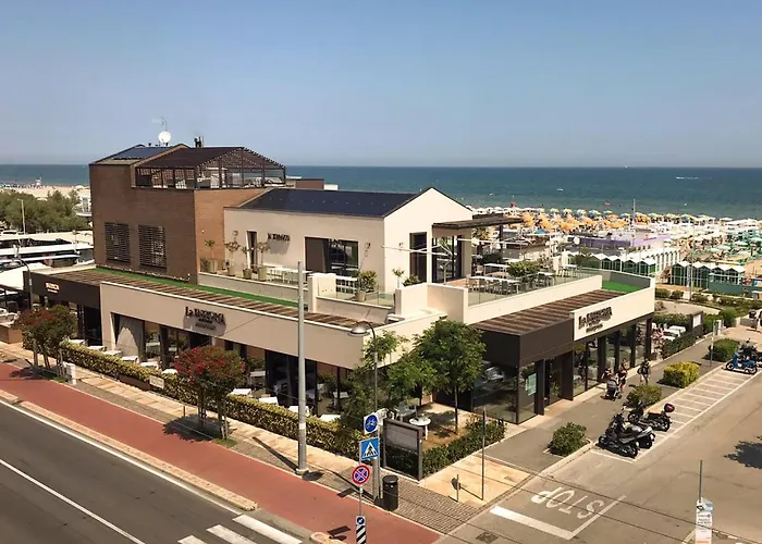 Hotel Marzia Con Piscina Riccione