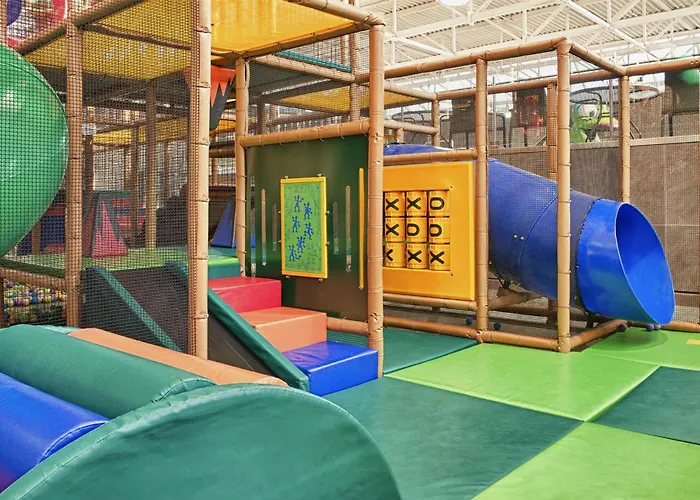 호텔 Marzia Con Piscina 리치오네