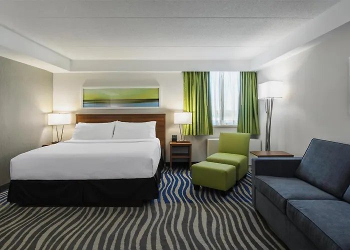 Marzia Con Piscina 리치오네