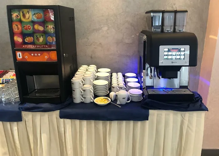 호텔 Marzia Con Piscina